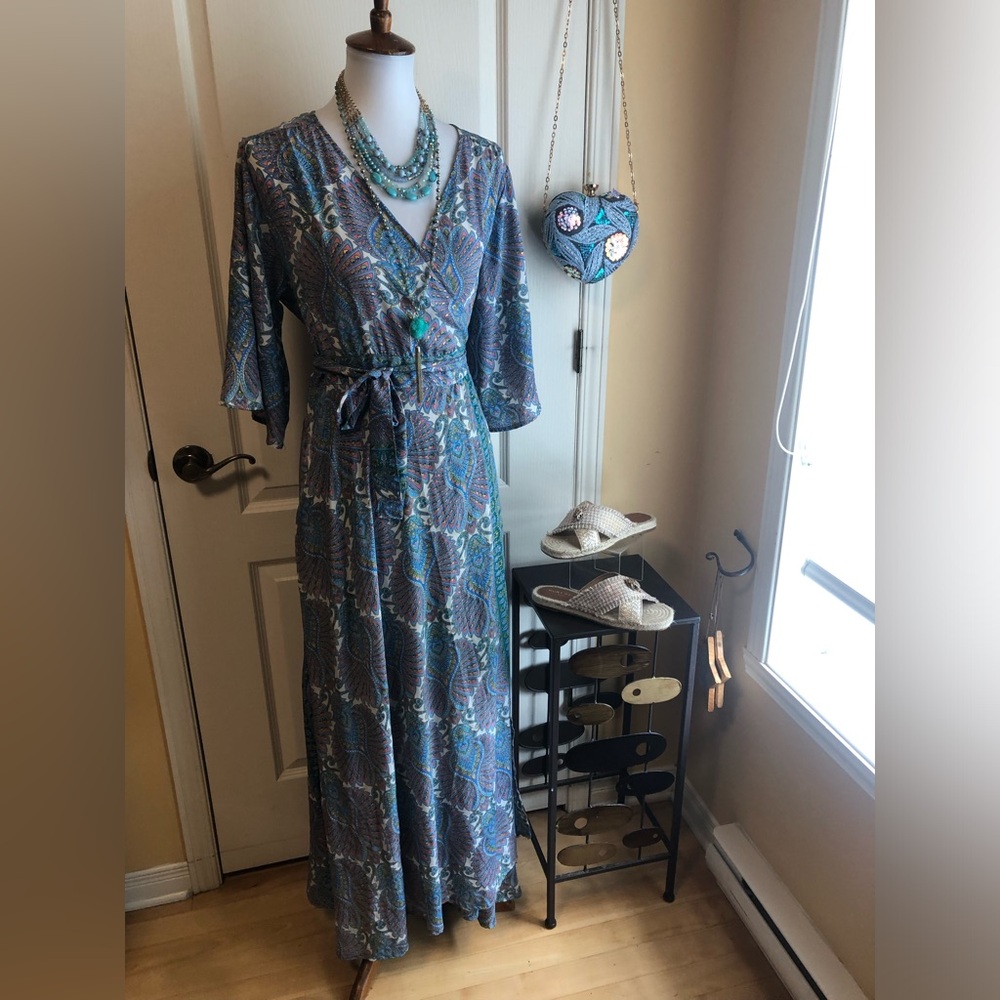 Sale 25$ Bohemian Blue Paisley V-Neck wrap Maxi Dress